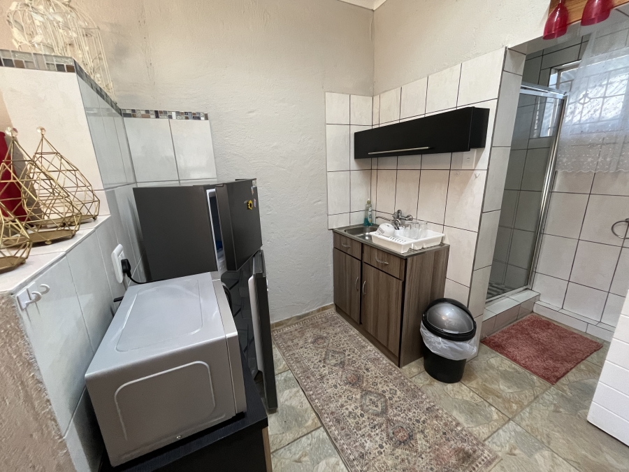 To Let 1 Bedroom Property for Rent in Protea Park North West